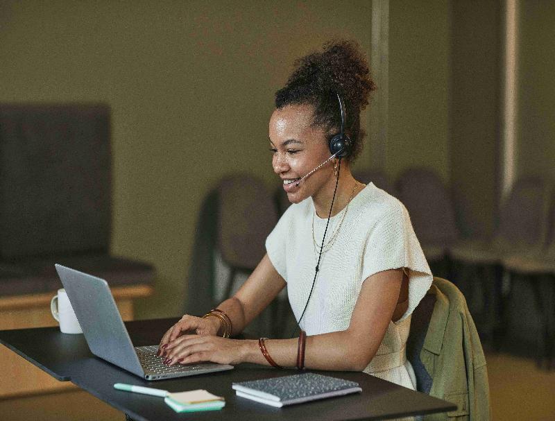 定制化服务：多渠道呼叫中心系统的个性化应用场景
