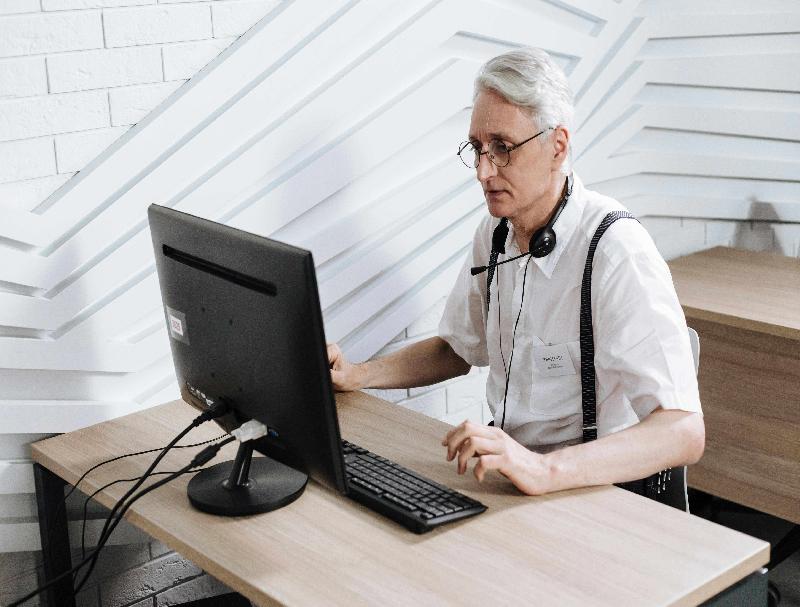 服务流程是否已经沉淀到系统中，实现可标准化与可追溯？