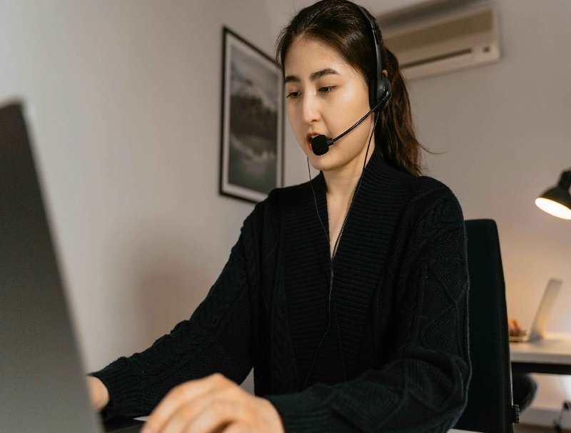 7×24小时智能应答：企业热线服务的自动化与可用性延伸